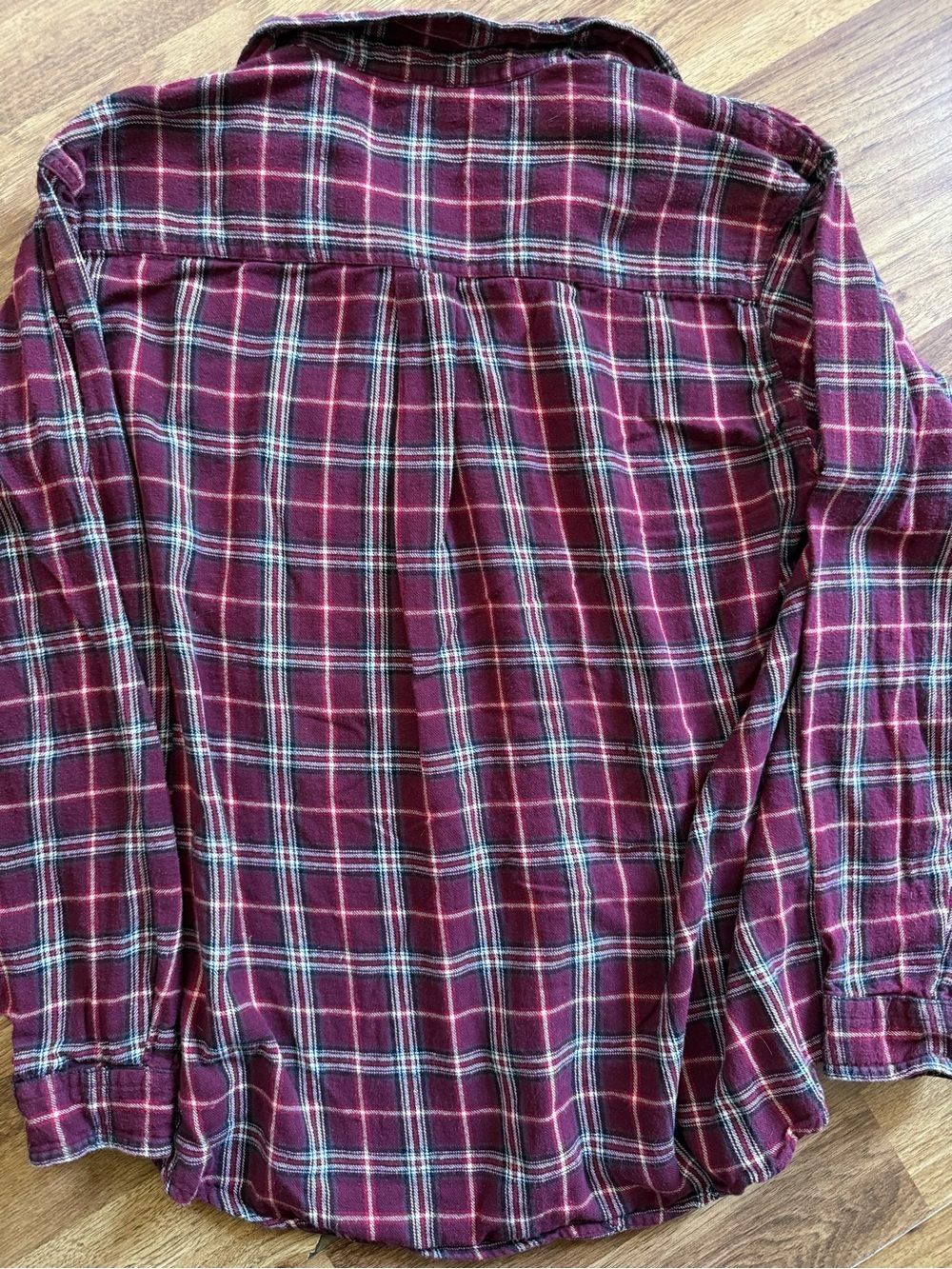 Wrangler Men's Red Plaid Long-Sleeve Button-Down Shirt - Picture 6 of 13